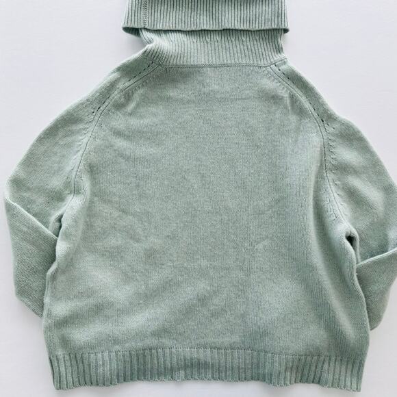 Allude Cashmere Sweater Turtleneck Green Boxy Size Small 100% Cashmere - Picture 6 of 7